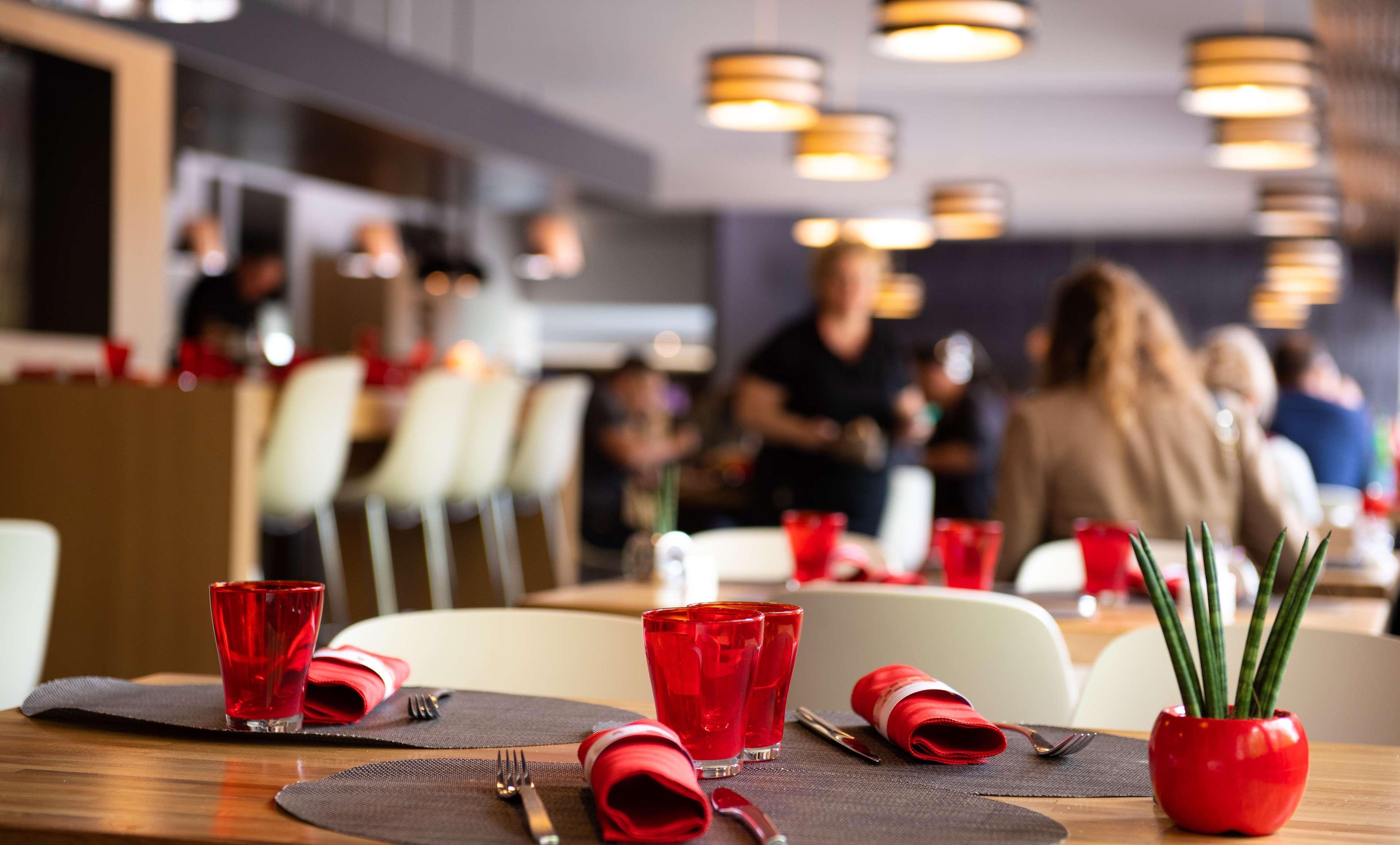 Kyriad Le Creusot Hotel