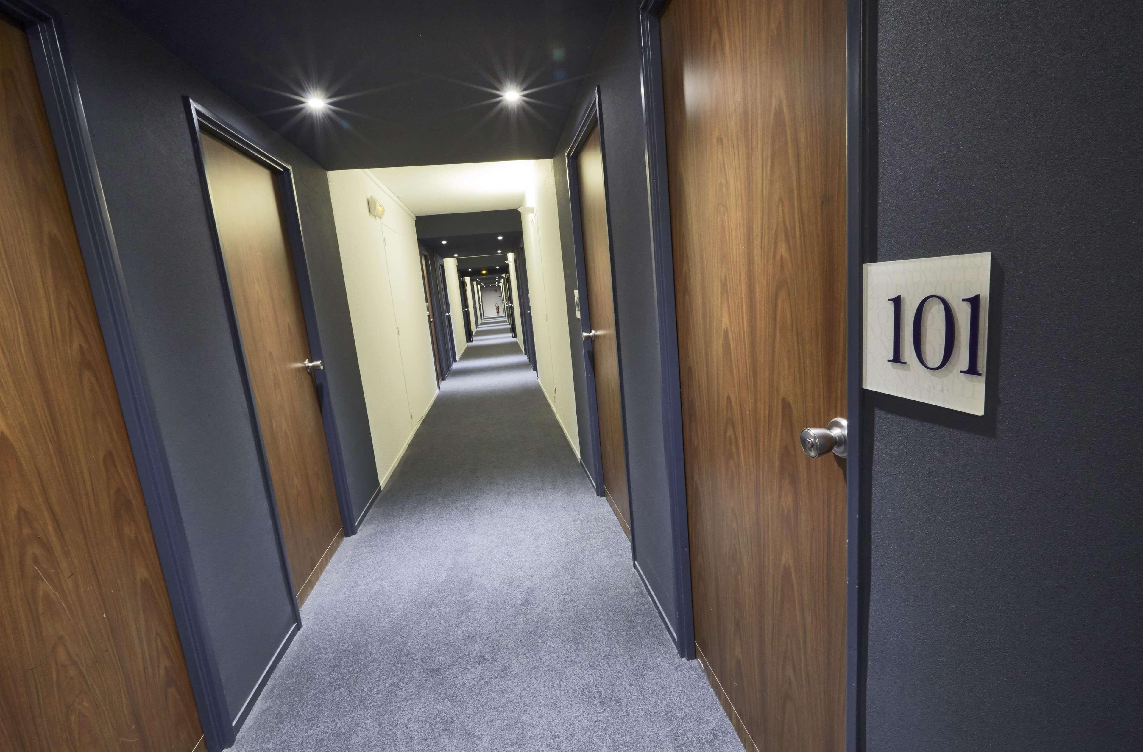 Kyriad Le Creusot Hotel